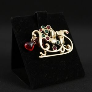 Macy's Holiday Lane Gold Sleigh Brooch Red Green Gemstones